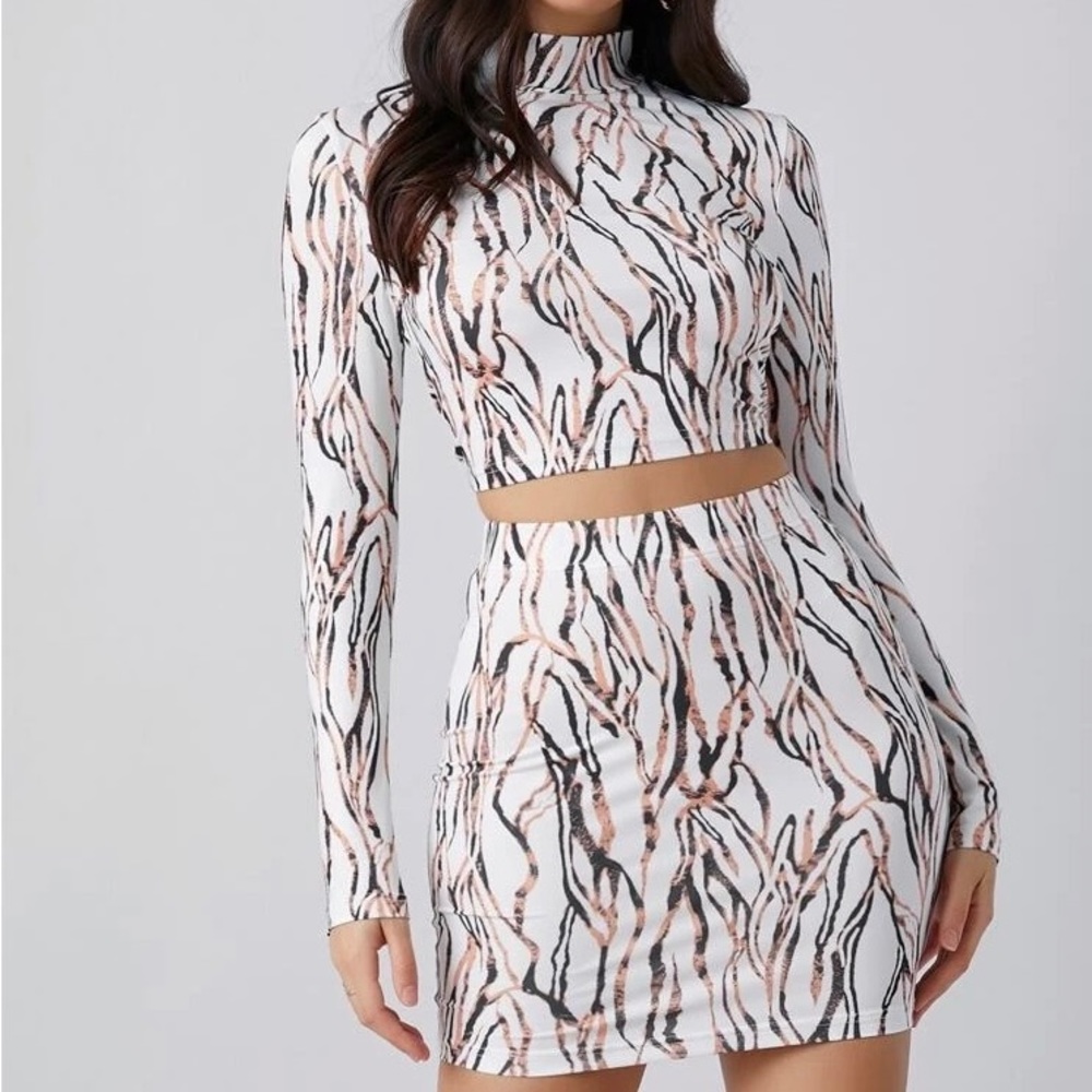 Two piece set